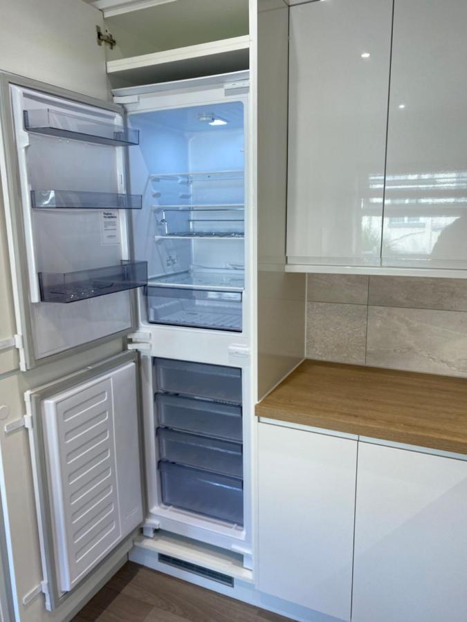 Bournemouth Beachfront Retreat 3 Bedroom 3 Bathroom Seaside B&B With Free Parking Ngoại thất bức ảnh