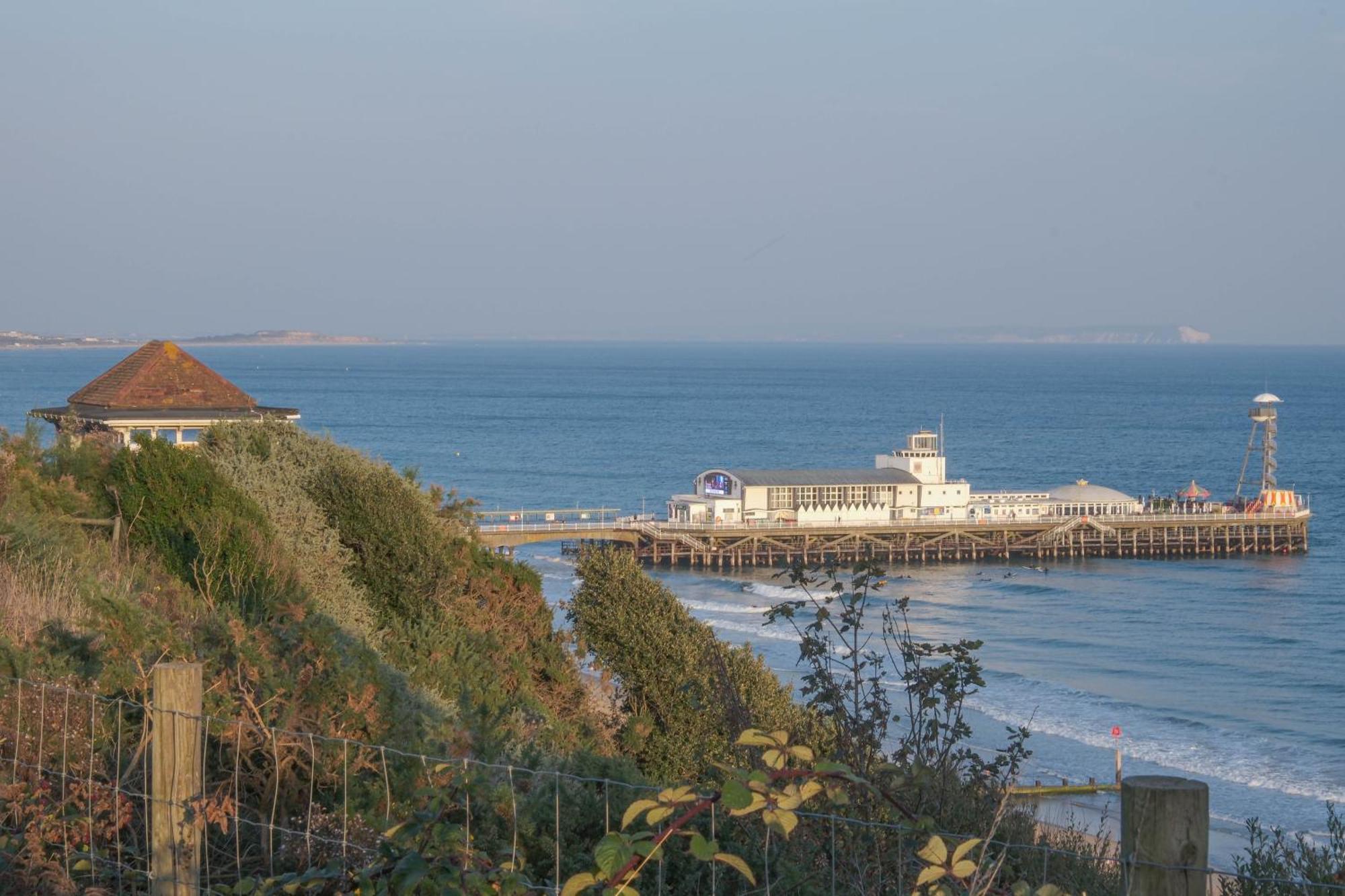 Bournemouth Beachfront Retreat 3 Bedroom 3 Bathroom Seaside B&B With Free Parking Ngoại thất bức ảnh