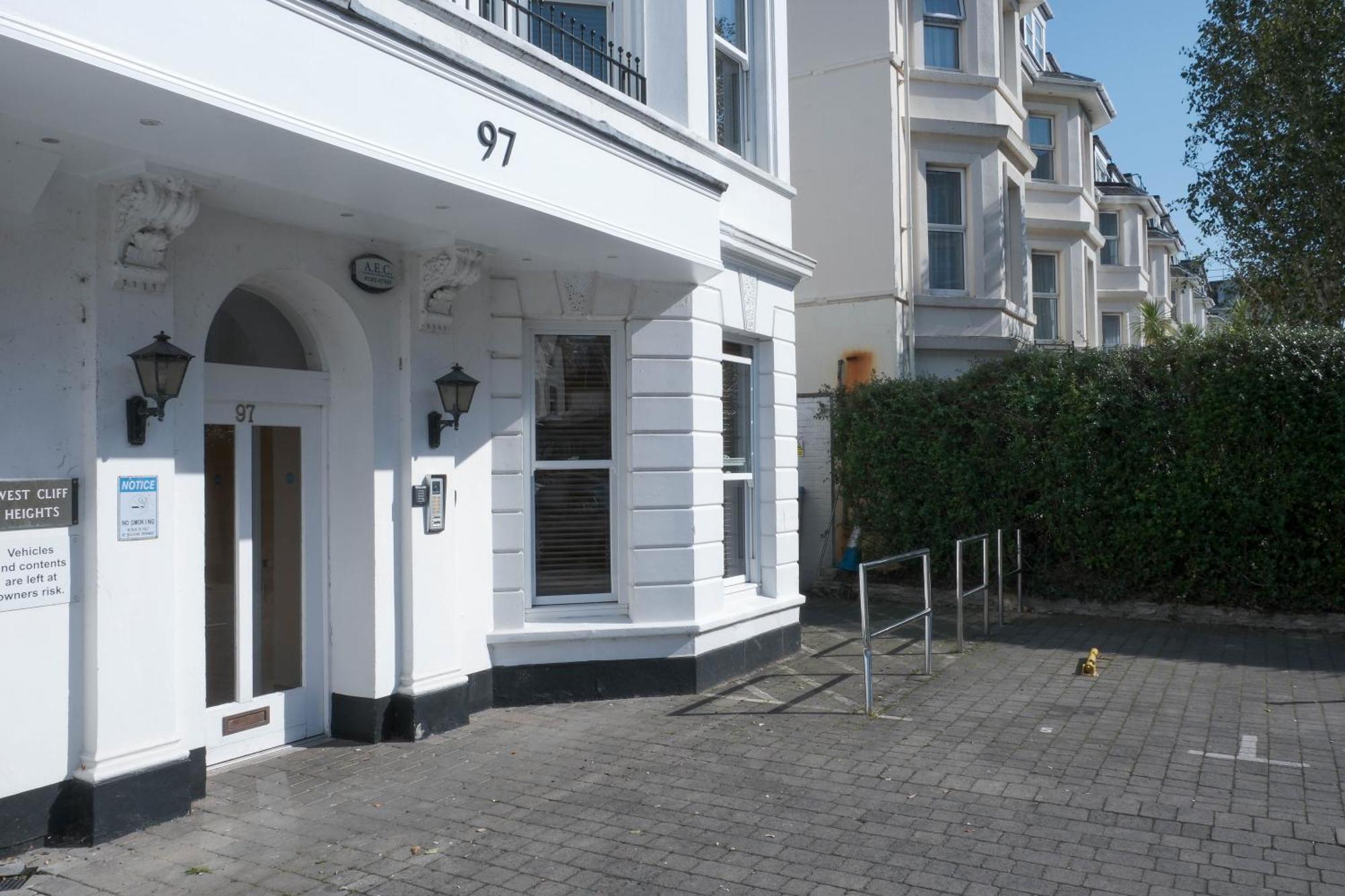 Bournemouth Beachfront Retreat 3 Bedroom 3 Bathroom Seaside B&B With Free Parking Ngoại thất bức ảnh