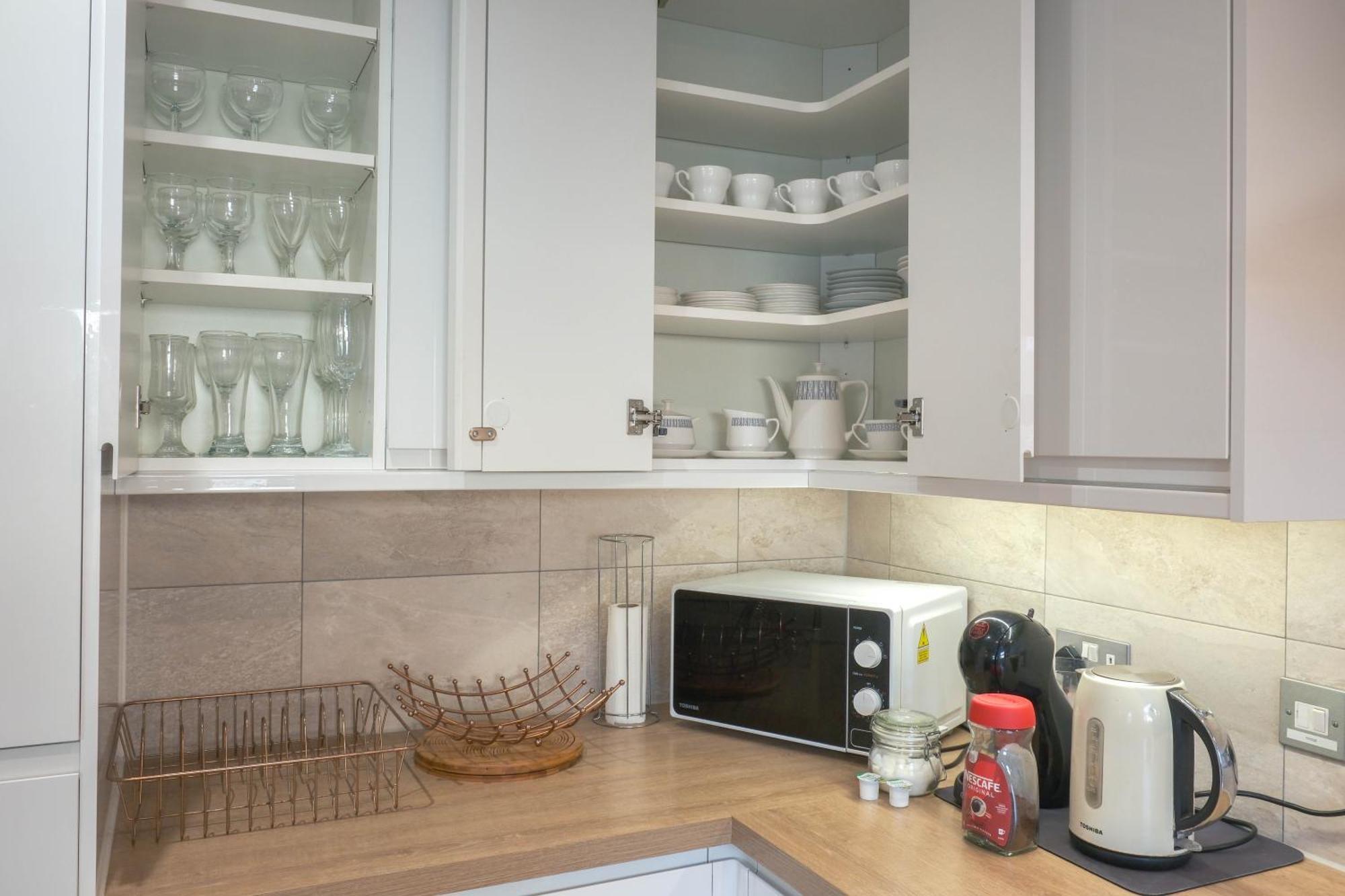 Bournemouth Beachfront Retreat 3 Bedroom 3 Bathroom Seaside B&B With Free Parking Ngoại thất bức ảnh