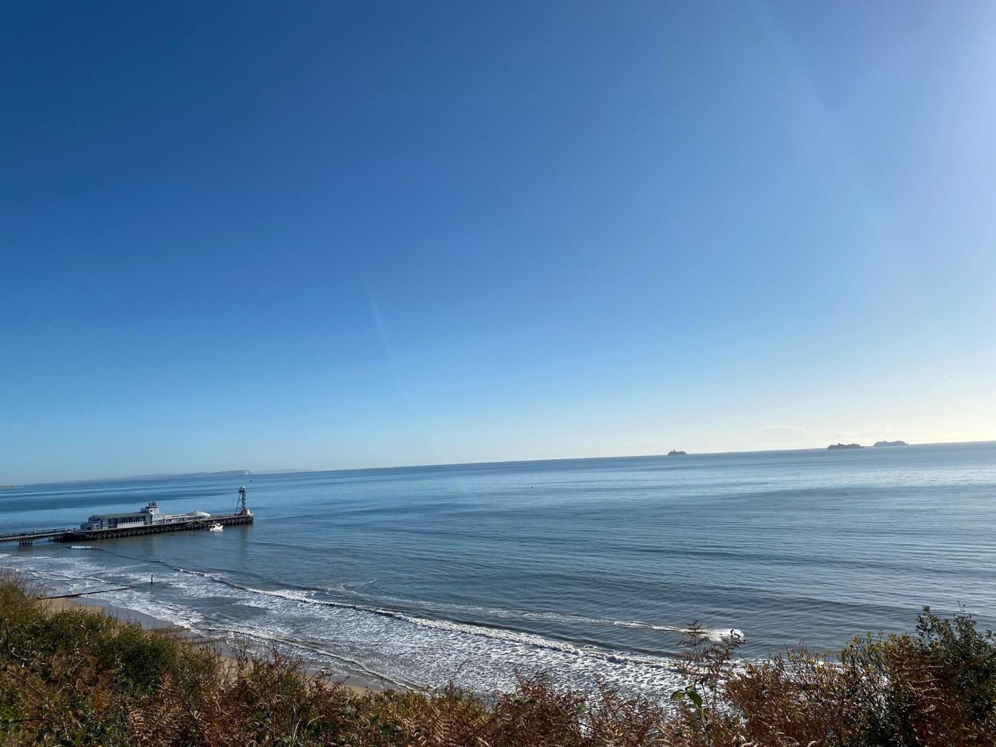 Bournemouth Beachfront Retreat 3 Bedroom 3 Bathroom Seaside B&B With Free Parking Ngoại thất bức ảnh